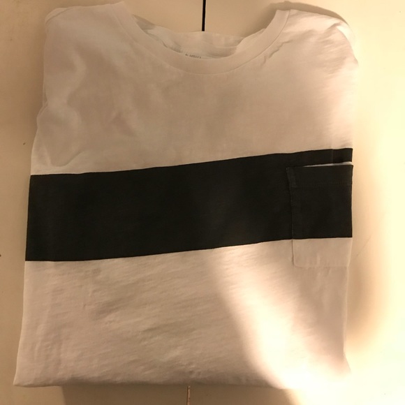 Calvin Klein t-shirt - Picture 2 of 4